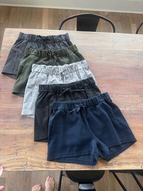 Lululemon On the Fly shorts size 6. LOT OF 5